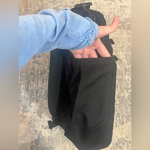 Sandpiper of California Tactical Bag - Picture 5 of 8